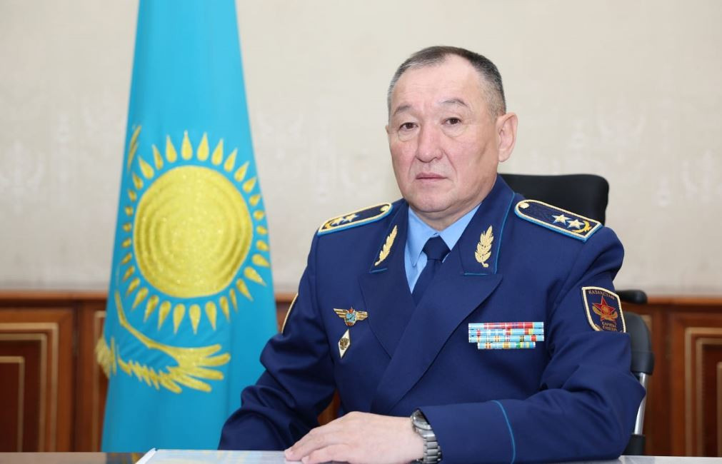 Интернетте ыстық сәбилер порносын қараңыз