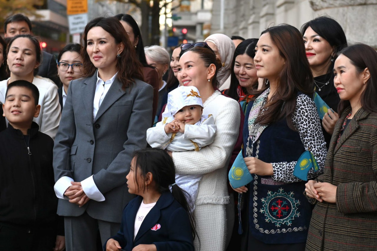 BDSM құл фотосын брендтеу Лара порно фильм