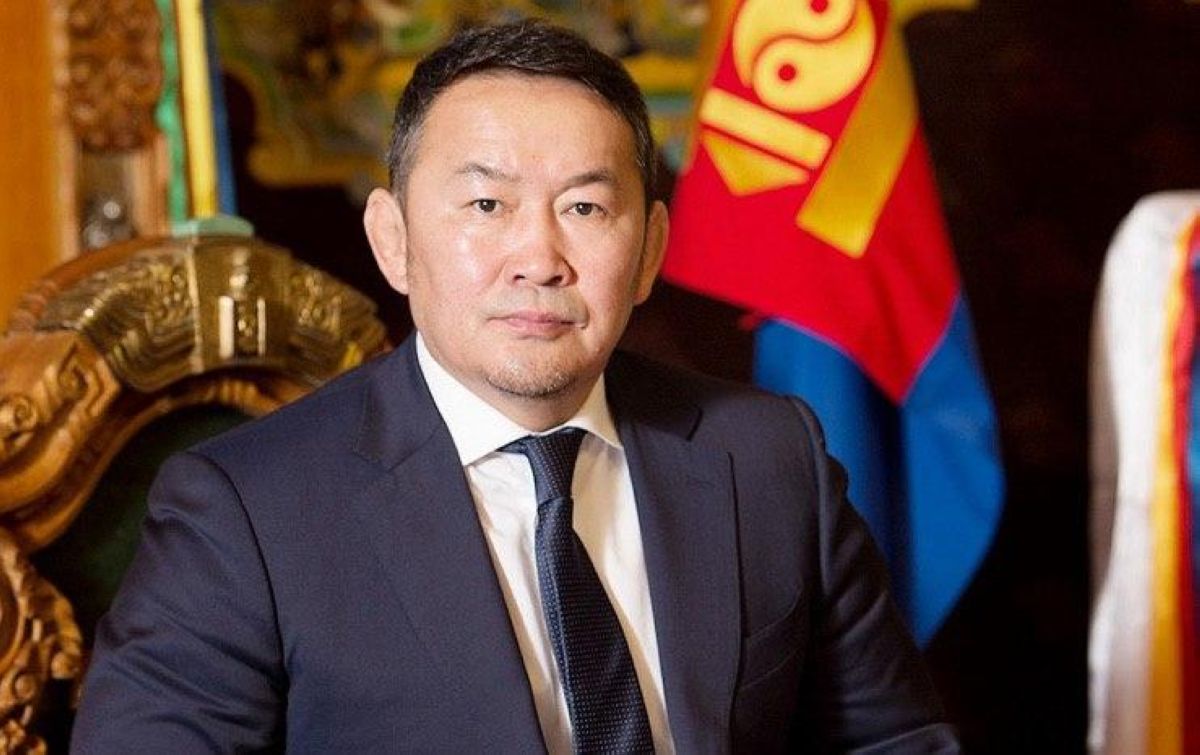 Моңғолия президенті Қытайға барған сапарынан соң карантинге жабылды