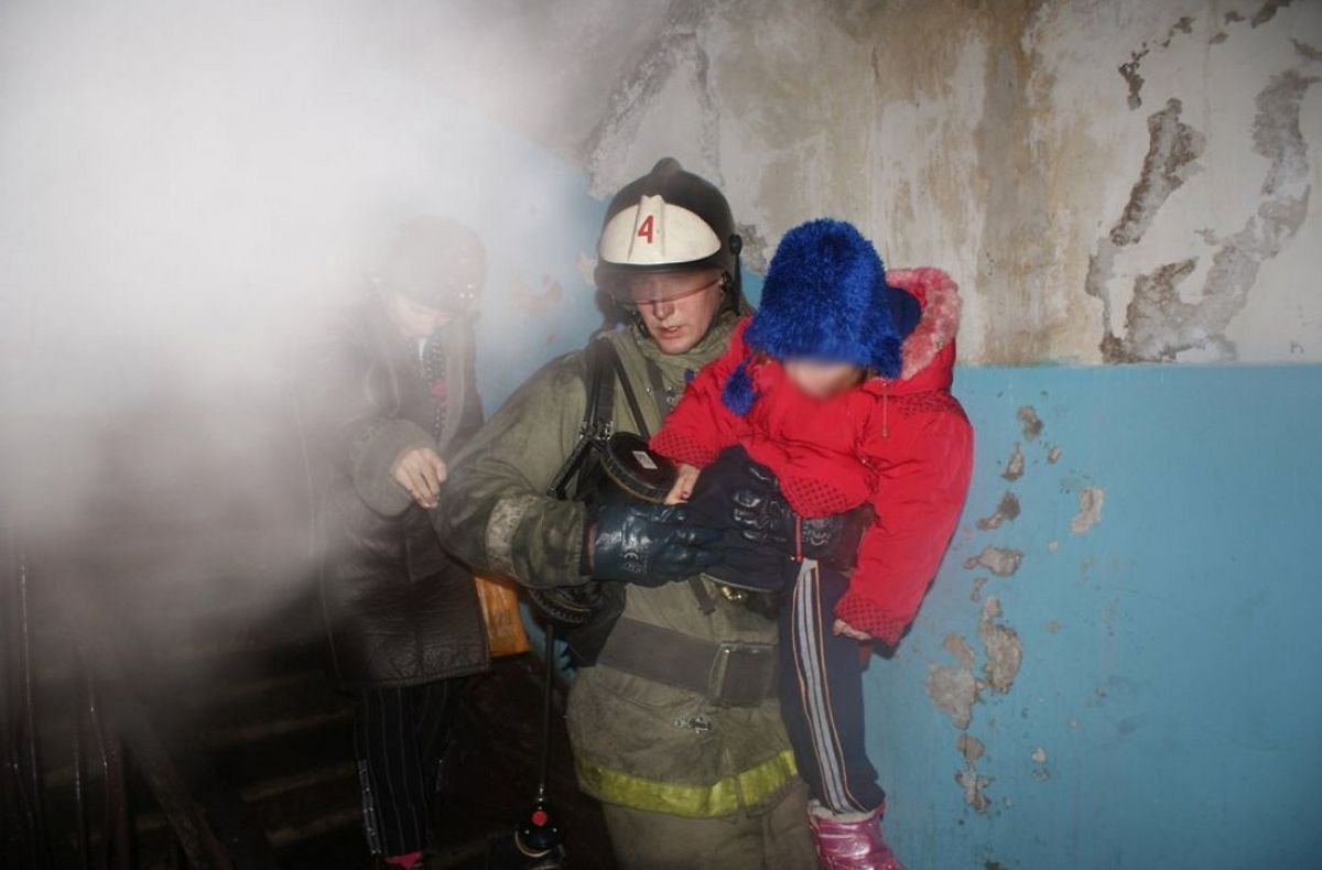 Щучинск қаласында 200-ден астам адам жатақханадан қауіпсіз жерге көшірілді