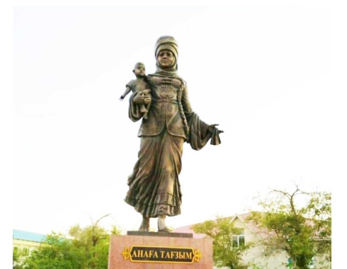 38-ден бастап жыныстық қатынасқа арналған әйелдер