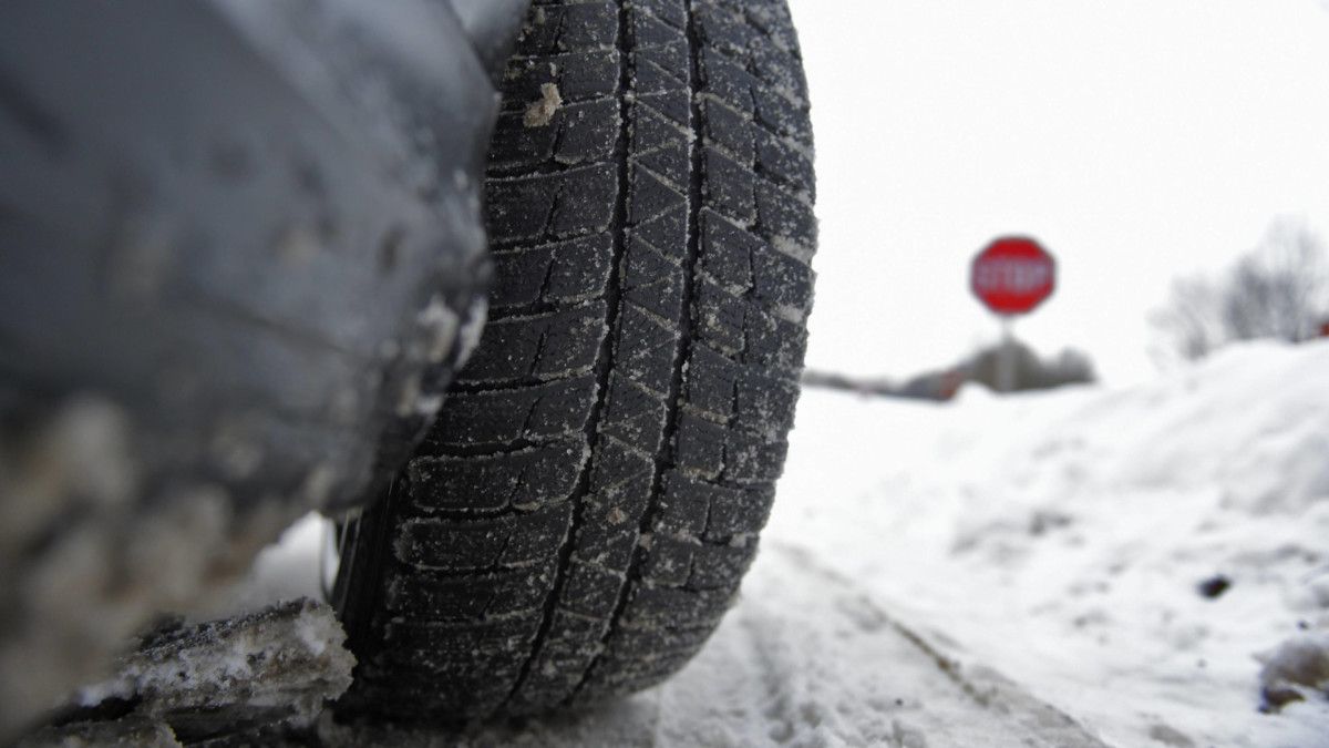 Қарағандыда 5 автокөлік жол апатына түсті