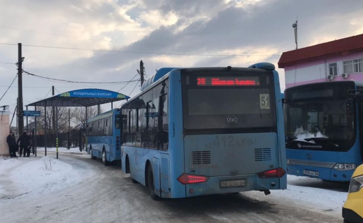 Сыйақыдан қағылған автобус жүргізушілері наразылық білдірді