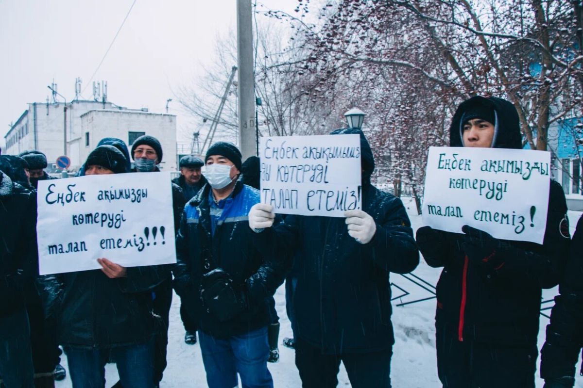 «Өскемен водоканал» мекемесінің жұмысшылары жалақыларының аздығына шағымданды