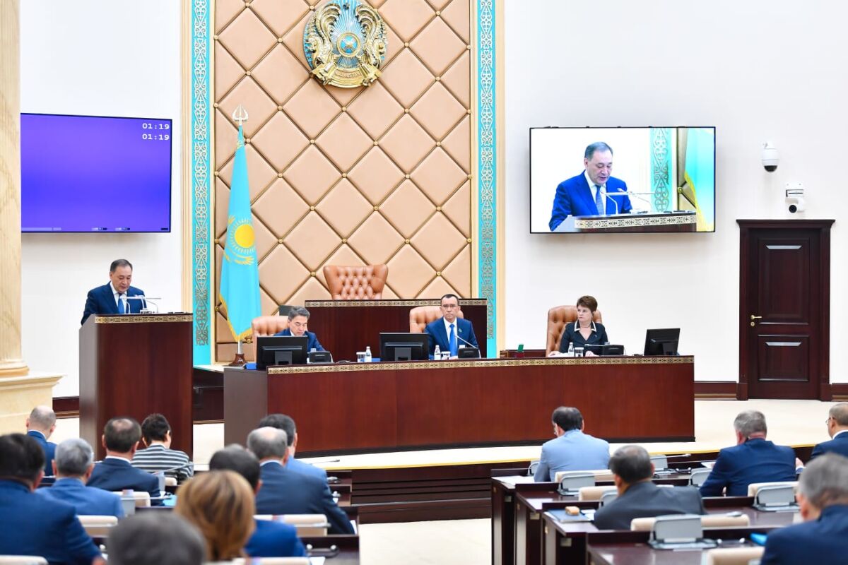 «Қаржыны игерумен жұмыс бітпейді»: Мәулен Әшімбаев халықтың табысын арттырудың жаңа тәсілдері туралы айтты