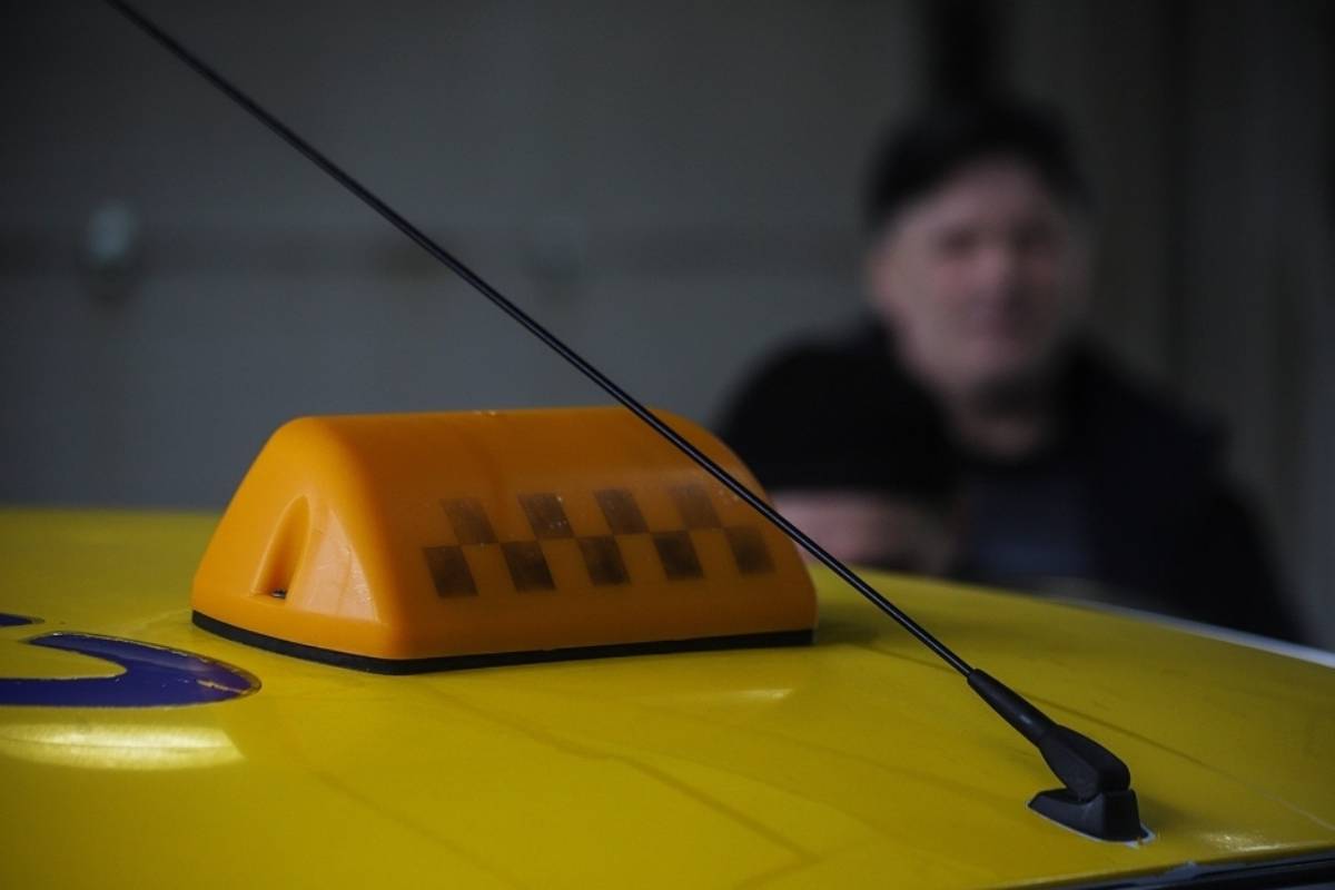Алматы облысында такси жүргізушісі жолаушыны бұрағышпен өлтірген