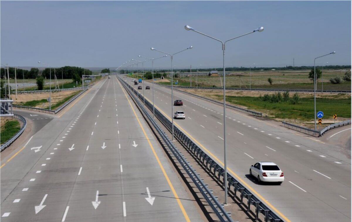 Ақылы жолдарда кімдер тегін жүре алатыны белгілі болды