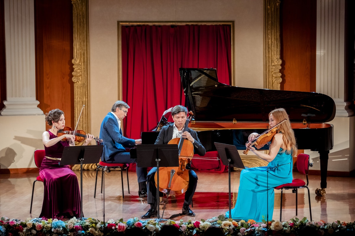 Франциялық композитордың қобызға арнап жазған әуенін  тыңдармандар жоғары бағалады