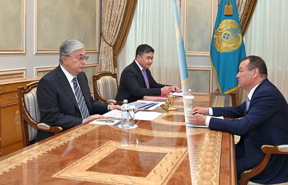 Өскенбаев Президентке есеп беріп, кен орындарын пайдалануға қатысты 118 лицензия тоқтатылғанын айтты