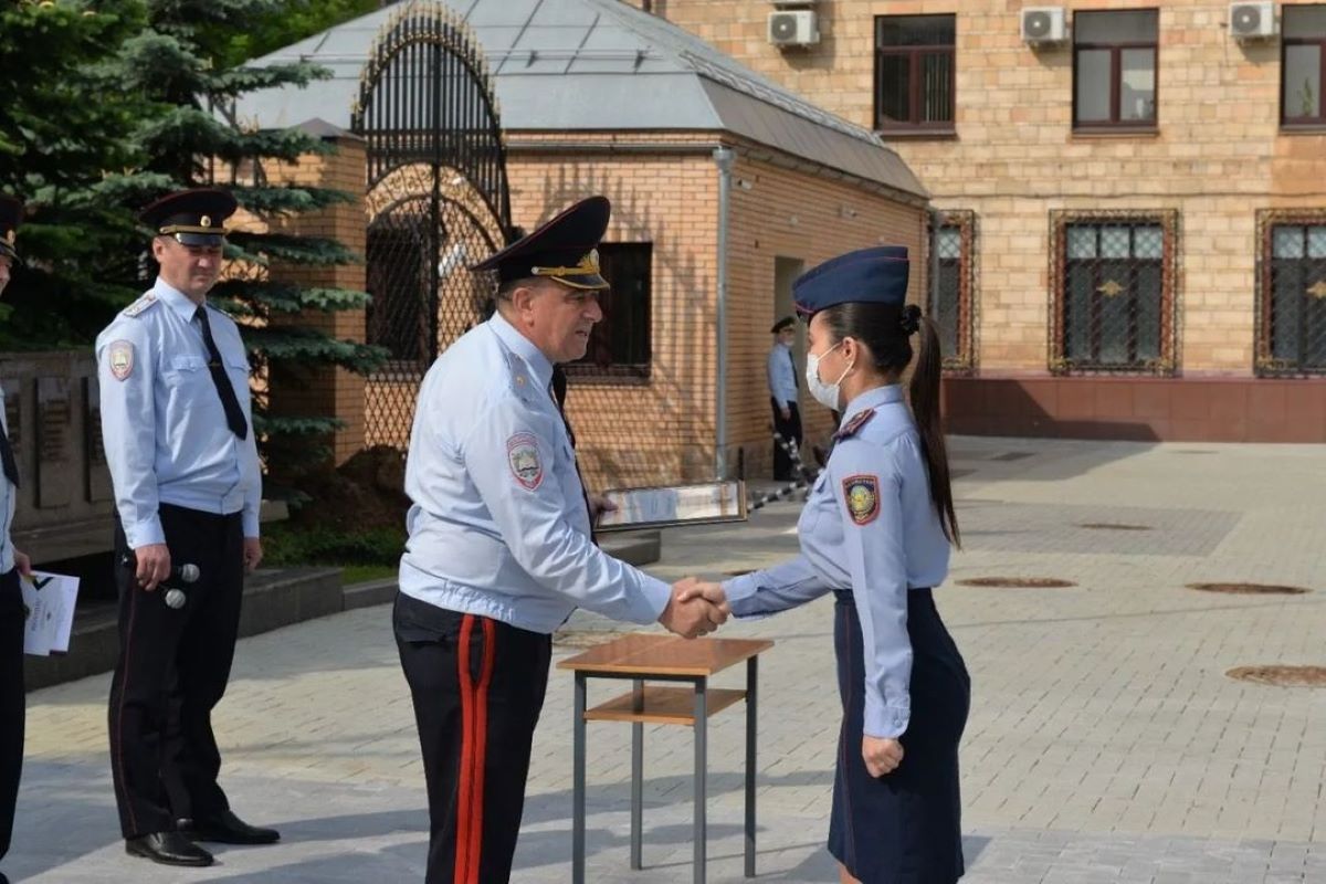 Мәскеуде білім алып жүрген қазақстандық полицей кішкентай баланы құтқарып қалды