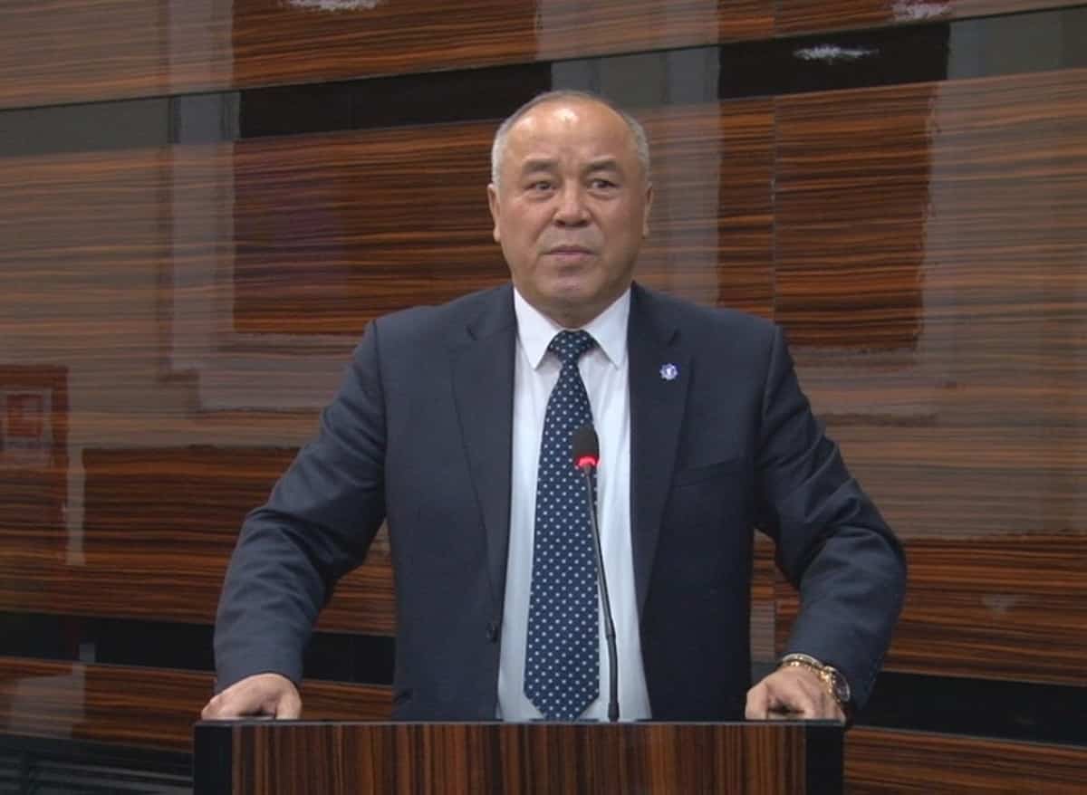 Құр ұраншылдықтан алыстау керек