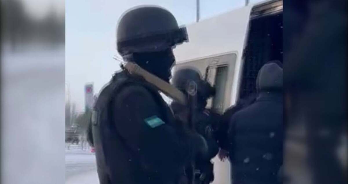 Елордалық полицейлер қылмыс әлемінің «авторитетін» тұтқындады – видео