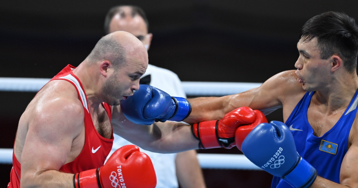 Әлем чемпионатында Қамшыбек Коңқабаев Олимпиада чемпионын нокдаунмен жеңді – Видео