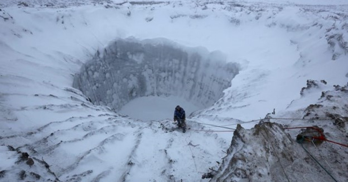 Ресейдің Сібірінде жұмбақ кратерлер пайда болған