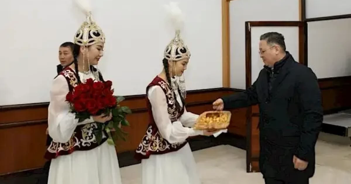 Сыртқы істер министрі ресми сапармен Қырғызстанға барды