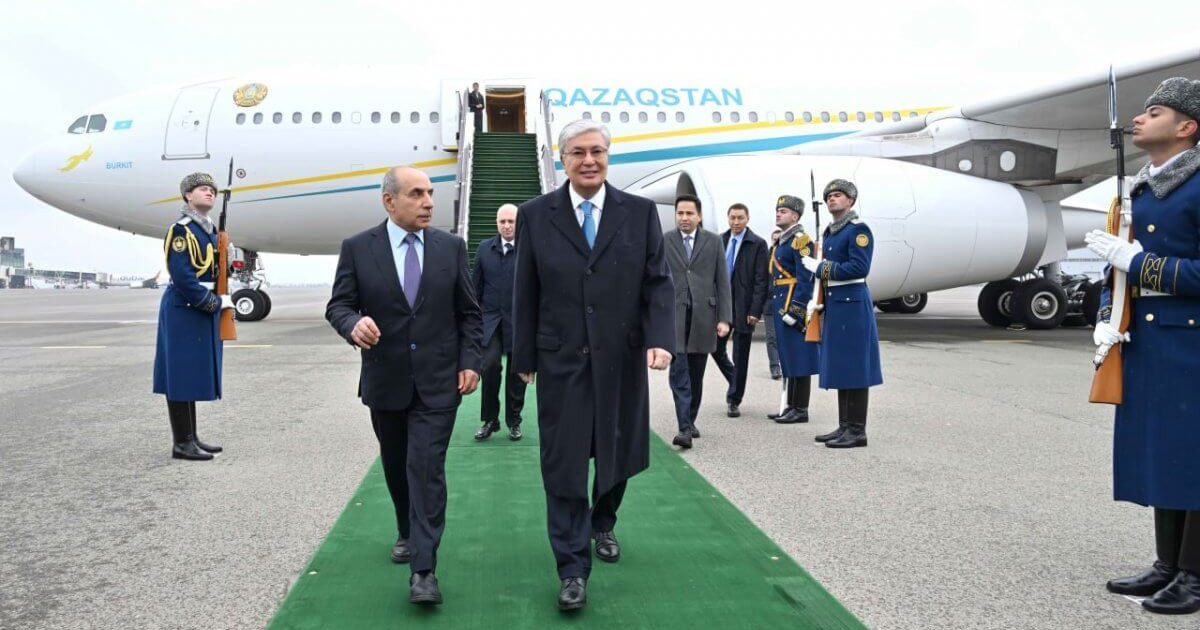 Президент Әзербайжанға ресми сапармен барды