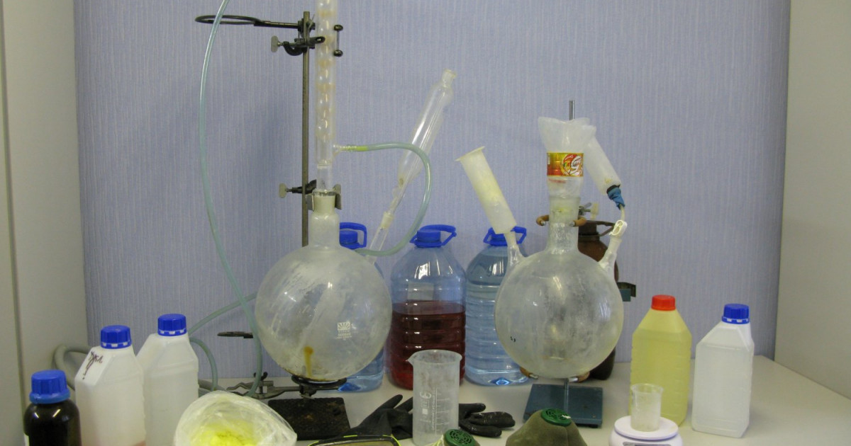 Ақмола облысында өз үйінде есірткі зертханасын ұйымдастырған адам сотталды
