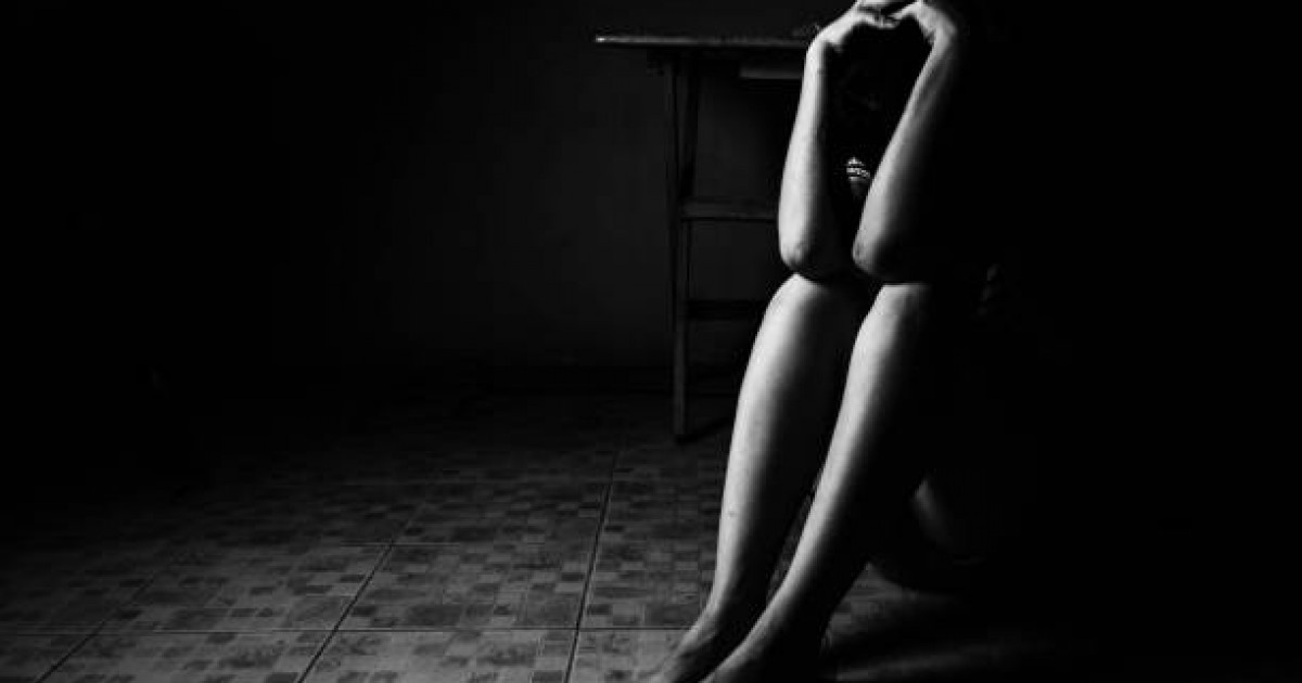 Атырауда 15 жастағы қызды өзін зорлаған адамға тұрмысқа берген