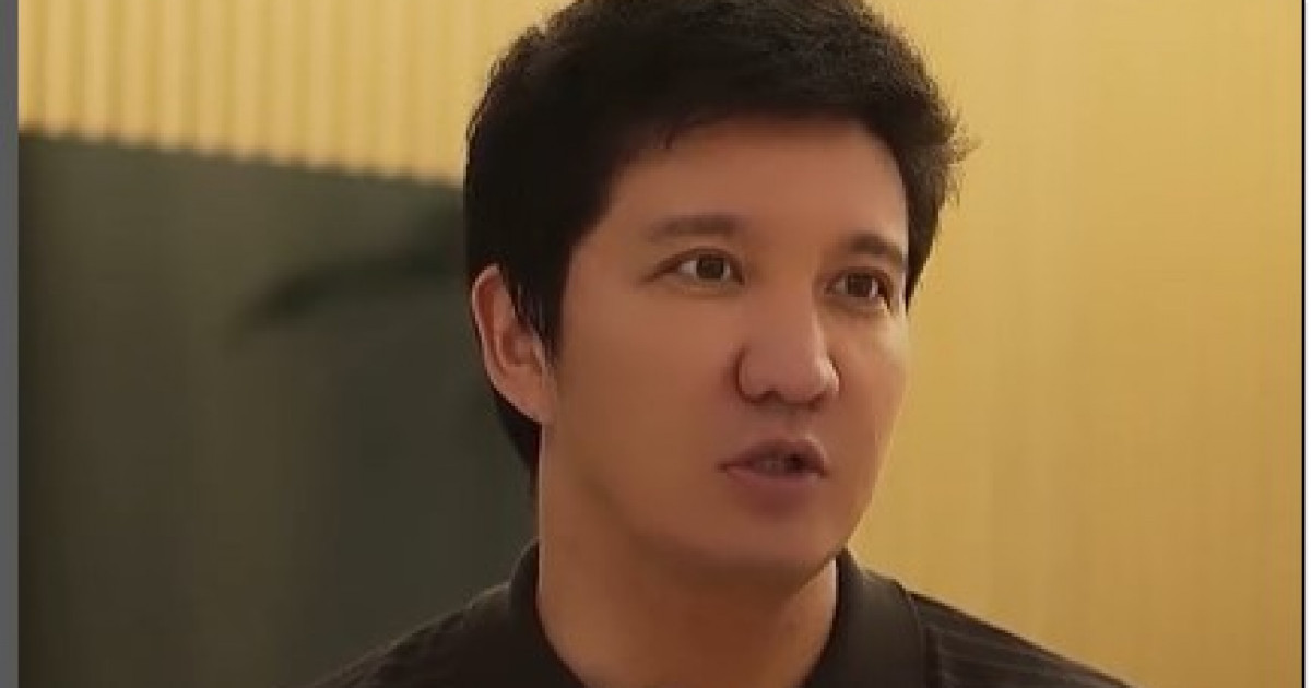 Үштік анальді порно фотосуреттер Интернеттегі порно қарыз