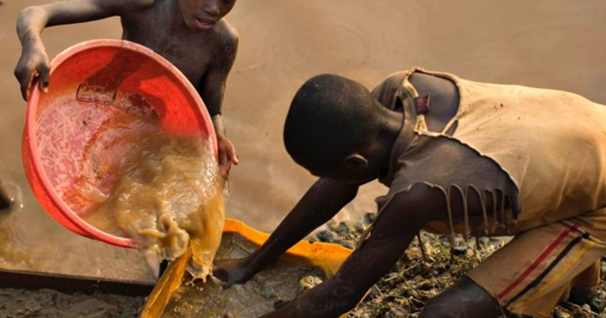 Электромобильдер қоршаған ортаға зиянсыз деген миф жойылды