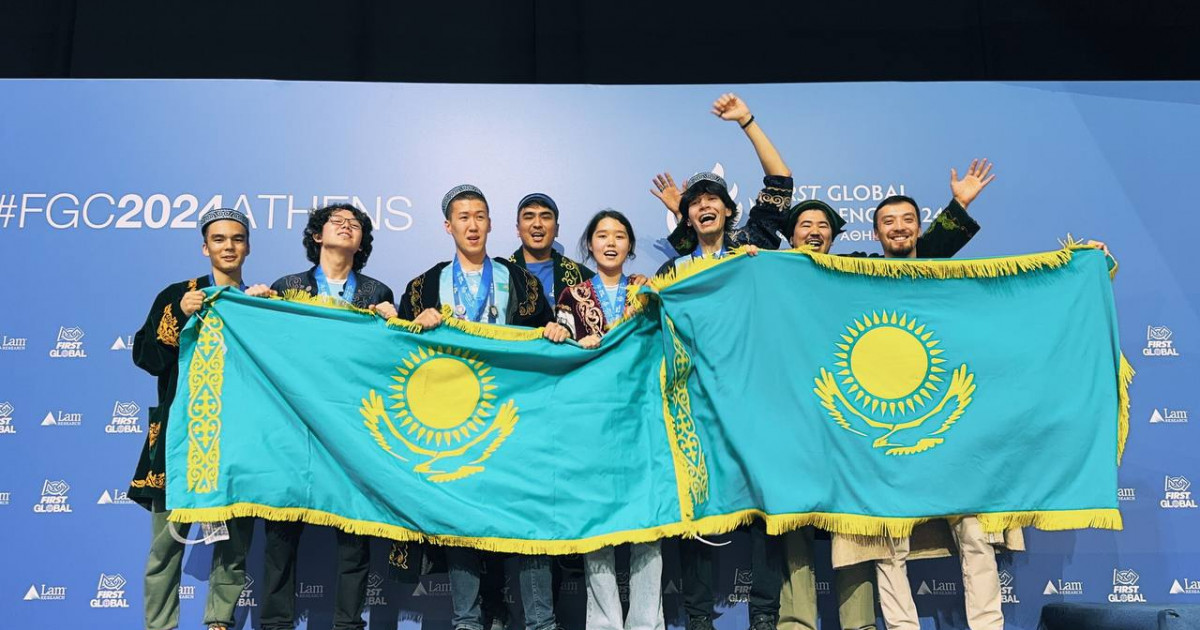 Қазақстандық оқушылар робототехникадан үш дүркін әлем чемпионы атанды 