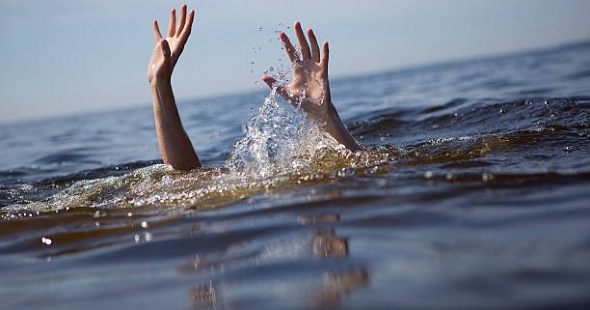 Ойнап жүріп, итеріп жіберген: Атыраудың Ақжар ауылында суға кеткен баланың денесі табылды