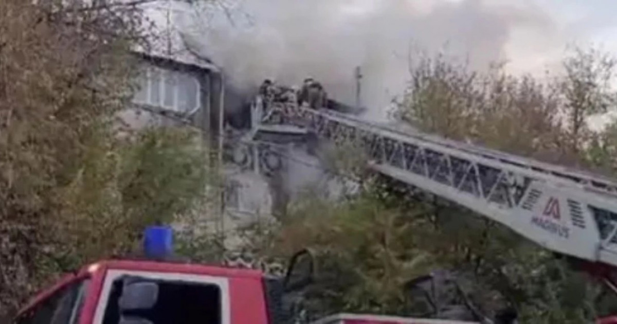 Алматы облысында бесінші қабатта өрт шығып, зейнеткер қария ауруханаға жеткізілді