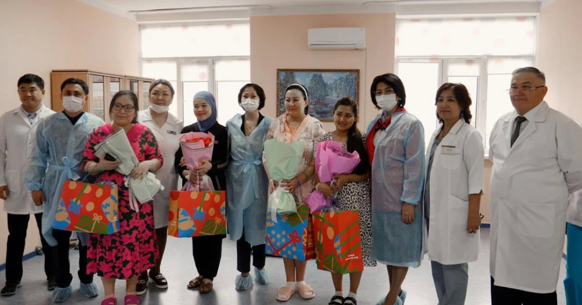 Астанада Республика күні он алты сәби өмірге келді