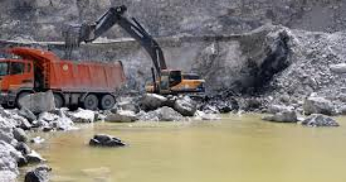 Бір топ депутат еліміздегі карьердің проблемасын көтерді