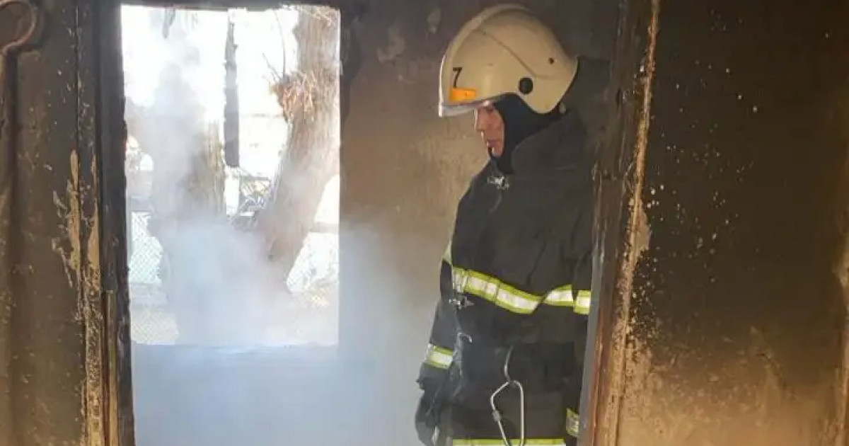 Павлодарда өртенген үйден ер адамның мәйіті табылды