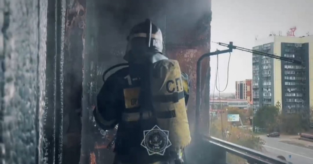 Семейлік өрт сөндірушілер 13 адамды өрттен құтқарды