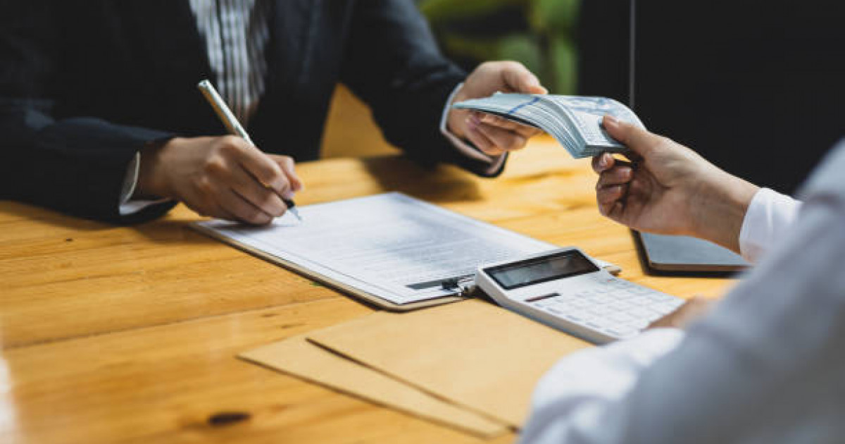 «Апаға үй алып бердік деп 3-4 айға пәтер жалдап берген»: «Елге көмек» қайырымдылық қорының былығы ашылды