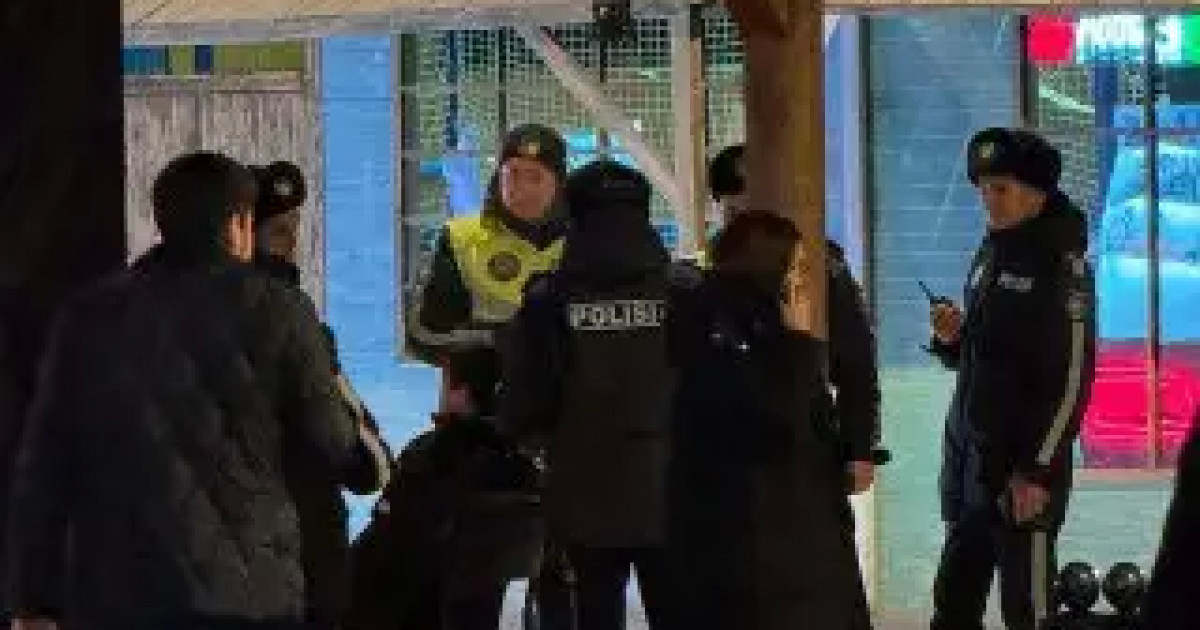 Алматыда ойын-сауық орталығының маңында атыс болды