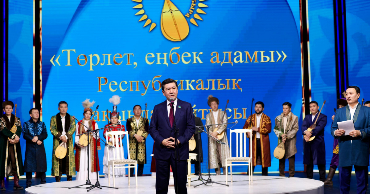 Е.Қошанов: «Мемлекет басшысы айтысты, ұлттық құндылықтарымызды барынша қолдап келеді»