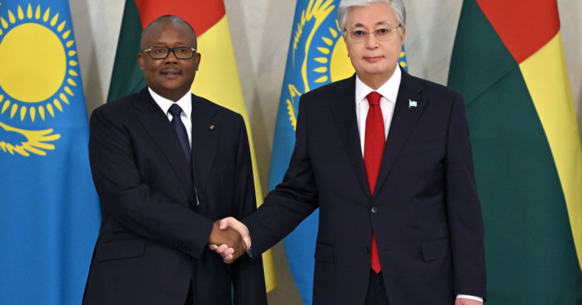 Қасым-Жомарт Тоқаев пен Умару Сисоку Эмбало шағын құрамда келіссөз жүргізді