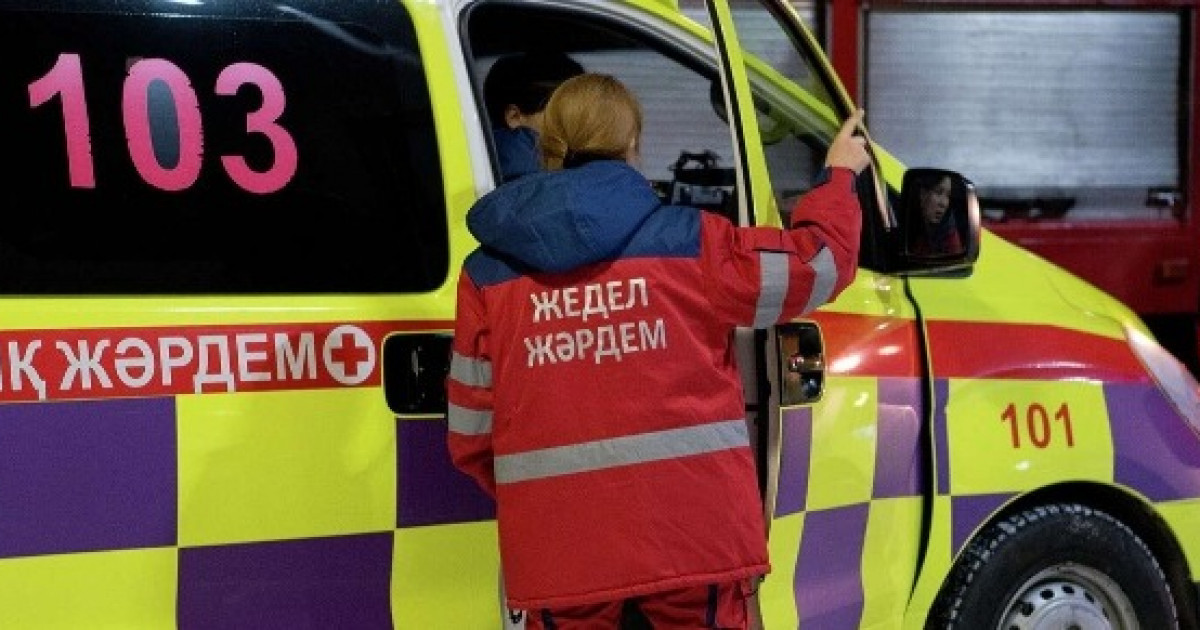 Қостанайда қайтыс болған науқастың туыстары фельдшерді соққыға жықты