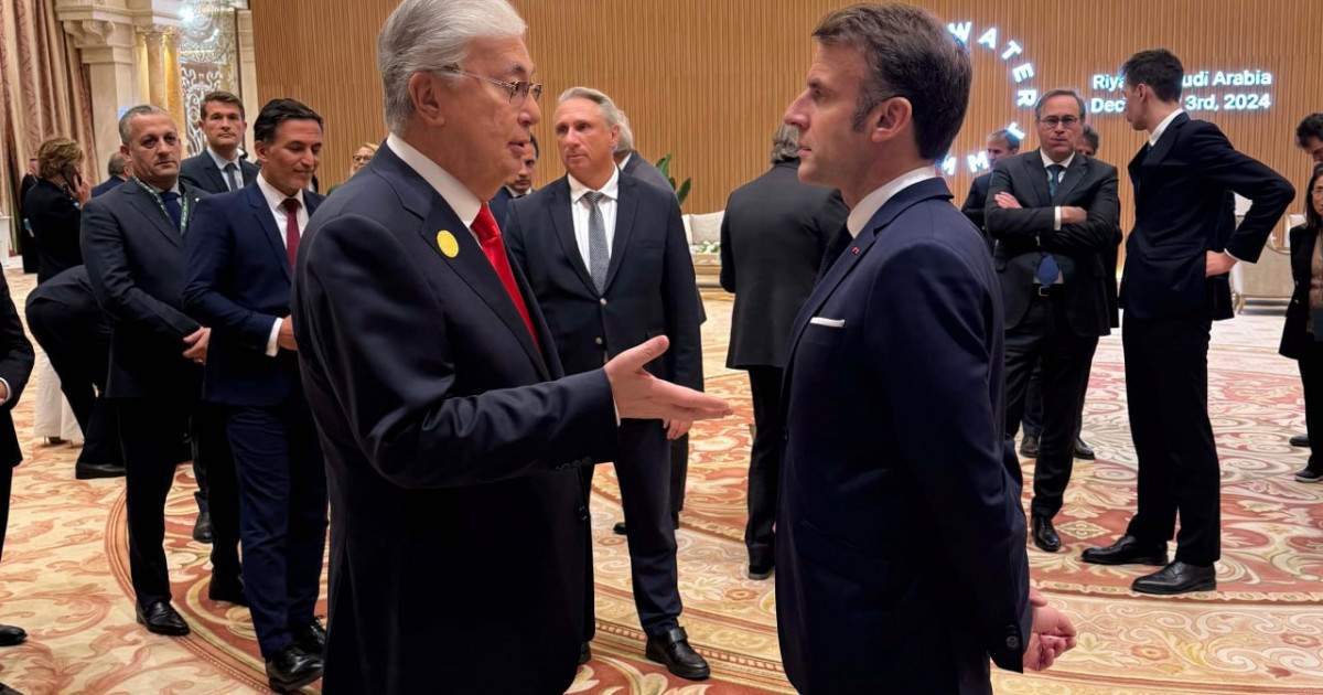 Мемлекет басшысы Франция президенті  Эмманюэль Макронмен кездесті