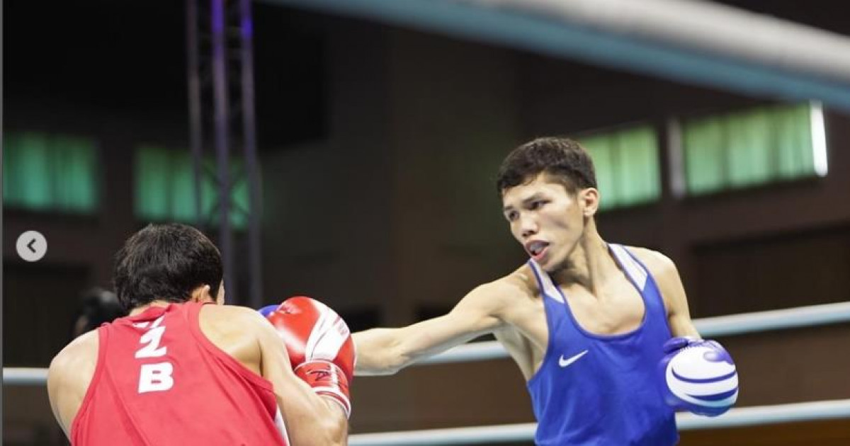 Нокдаун болды: Санжар Тәшкенбай өзбек боксшысымен алтын үшін айқасты