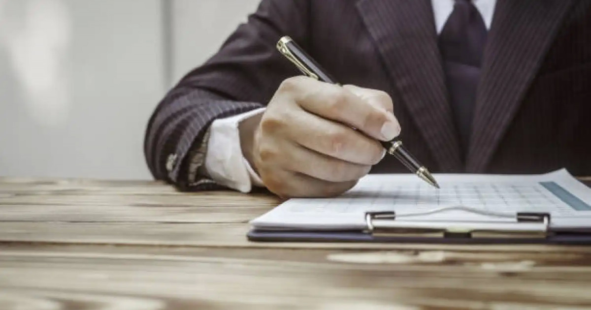 Шымкентте шенеунік медбике арқылы мүмкіндігі шектеулі балалардың ата-аналарынан пара алған