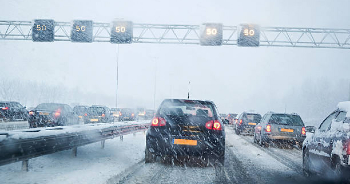 Ауа райының бұзылуына байланысты екі облыста жол жабылды