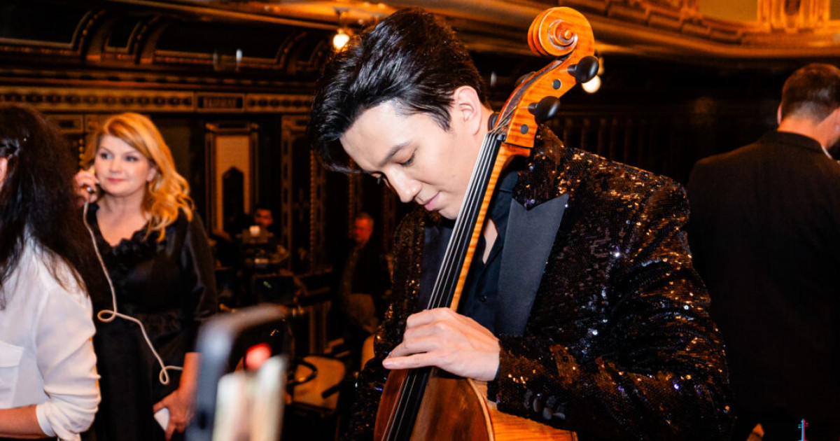 Димаш Құдайберген Пласидо Домингомен бірге қазылар алқасының мүшесі болды