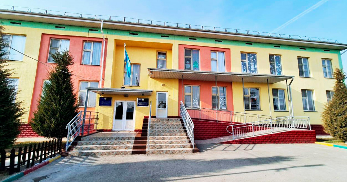 Қаржы тікелей балаға бөлінеді және ата-аналарда балабақшаны таңдау еркіндігі бар