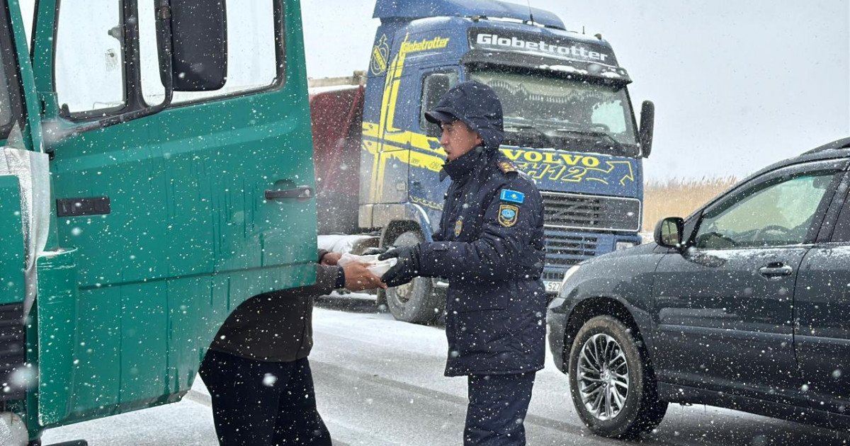 Қазақстанда күрделі метеорологиялық жағдай: 416 адам, оның ішінде 12 бала құтқарылды