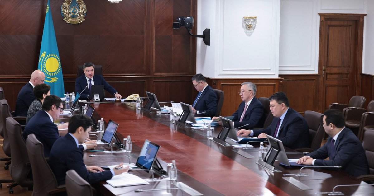 20 ақпанға дейін Салық кодексінің жобасы мен ілеспе заң жобасына түзетулерді Мәжіліске енгізу керек – Олжас Бектенов