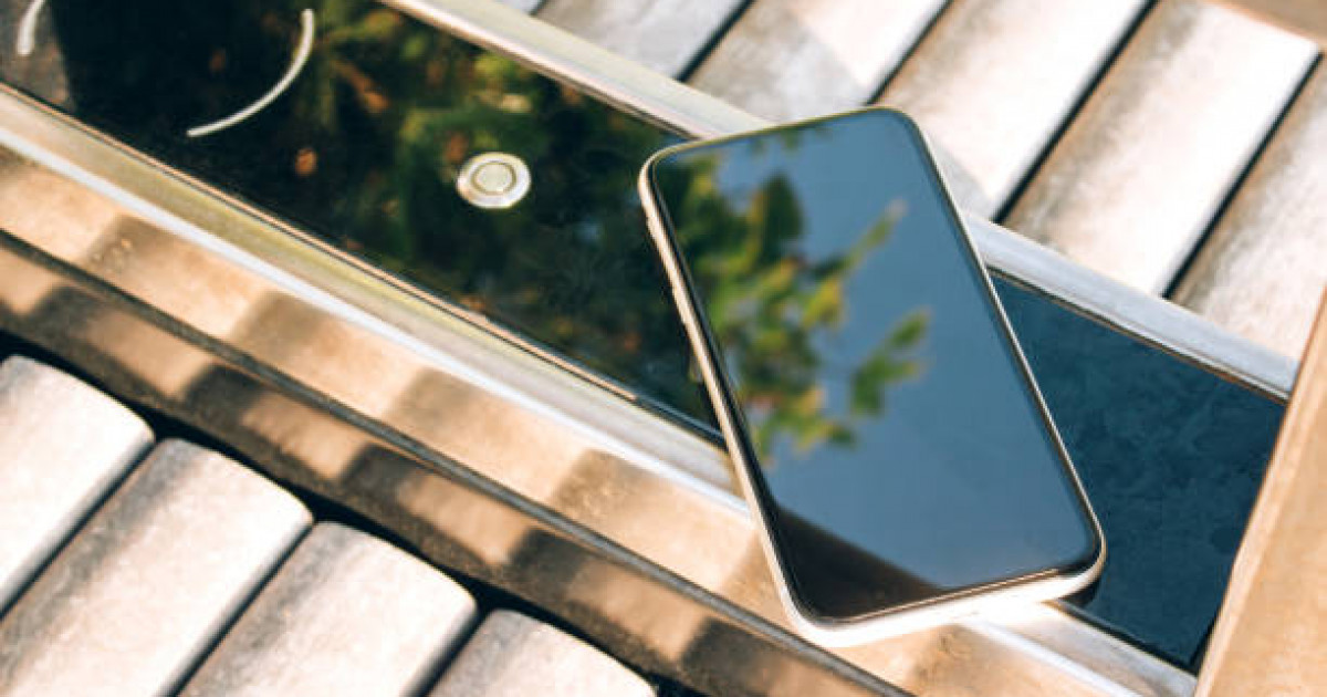 8-сынып оқушысы ұялы телефонды күн сәулесімен қуаттайтын құрылғы ойлап тапты