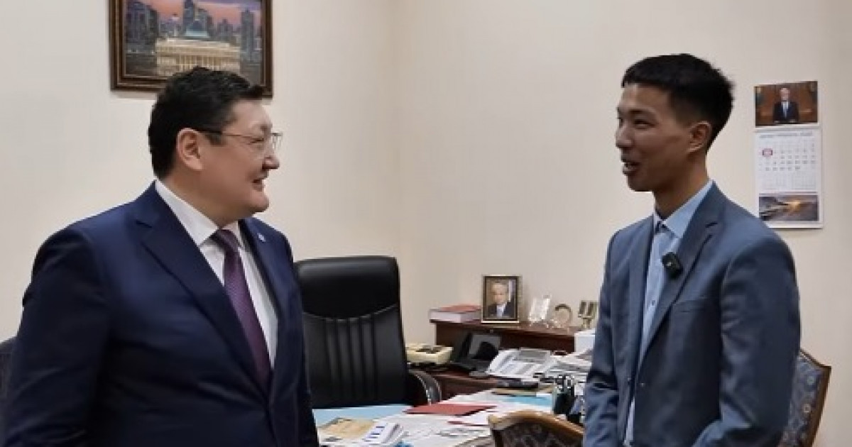 Берік Уәли: Мемлекет басшысының жаппай кітап оқитын ұлтқа айналдыру идеясына әр адам өз үлесін қосуы керек