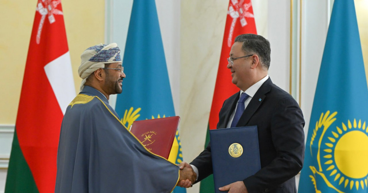 Қазақстан мен Оман: ынтымақтастықтың Жол картасына қол қойылды