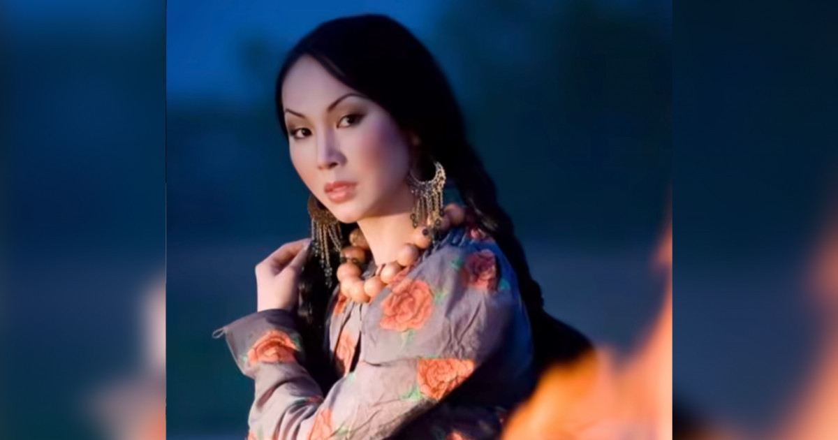 «Кеше ғана бәйшешек гүлдей едім»: Қарақат Әбілдина әсерлі жазба қалдырды (ВИДЕО)