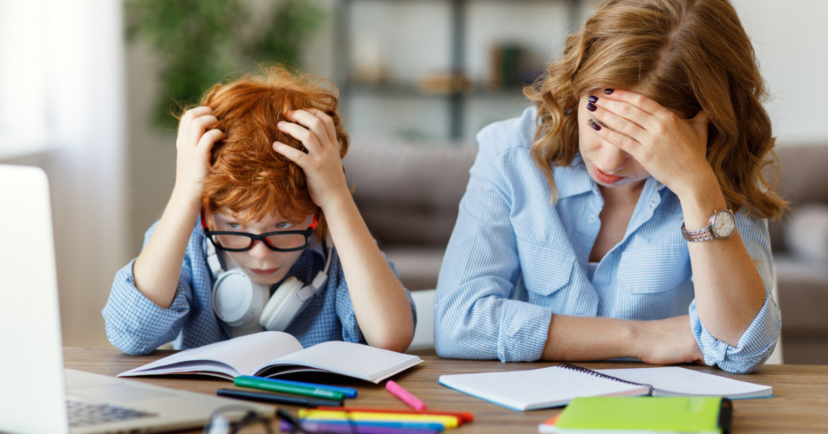 Мектептегі қосымша сабақ: жүгенсіз кеткен бизнес пе?