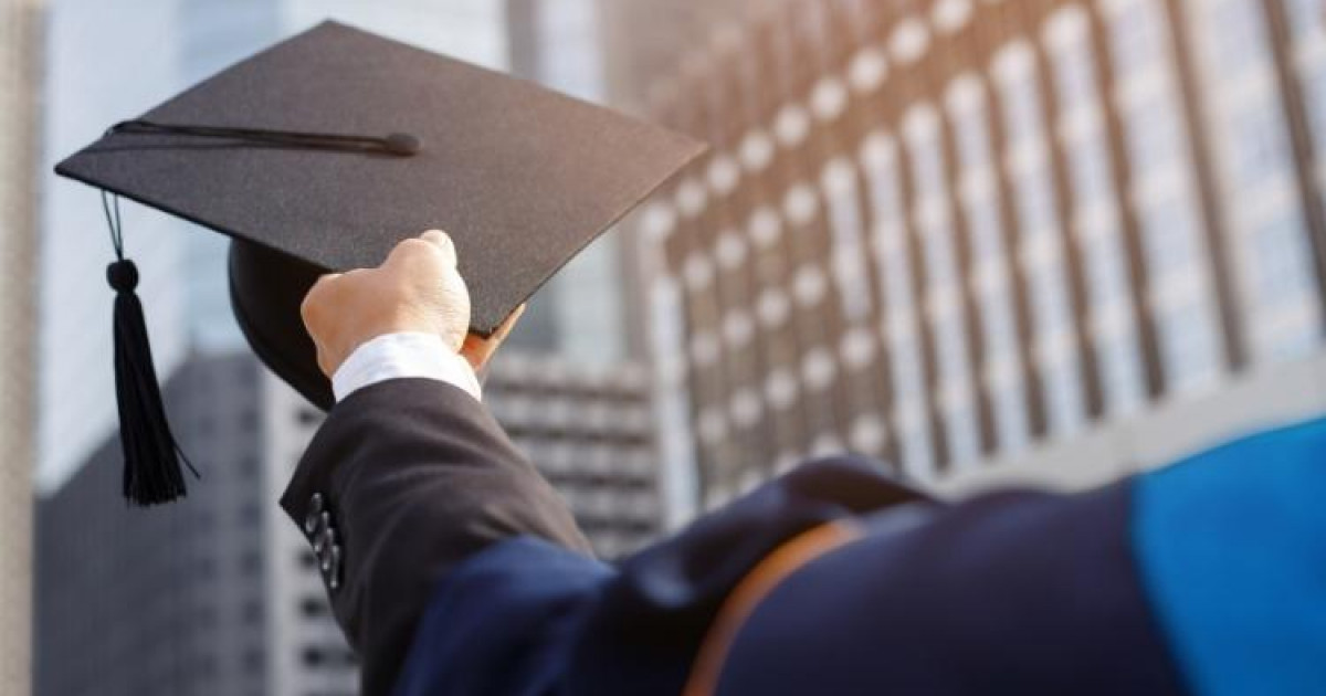 Шетелде тегін білім алуға мүмкіндік беретін үздік 10 бағдарлама